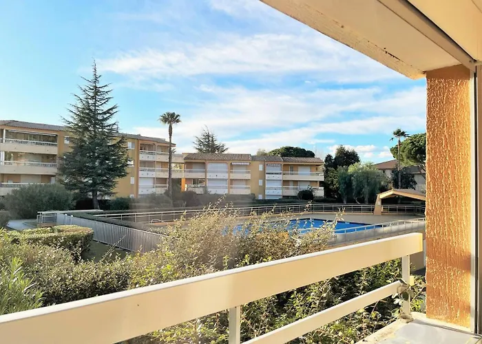 Lv100-017 4 Couchages Le Lavandou